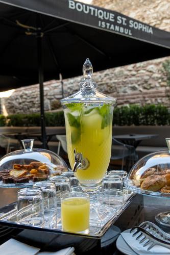 316086327 Hotel Saint Sophia