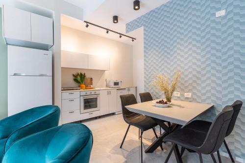Comoditats, 2BD Apartment in Next to Galei Galil Beach דירת שני חדרי שינה בנהריה על הים in Nahariya
