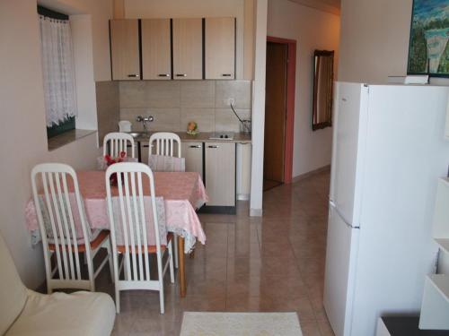 Apartment in Kali with sea view, balcony, air conditioning, Wi-Fi (4566-3), Kali (fotografie 5)