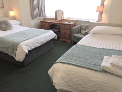 Triple room