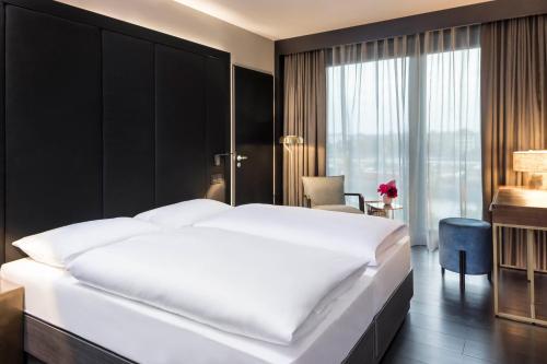 Hotel AMANO East Side - image 9