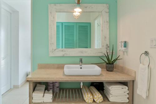 316115036 Boardwalk Boutique Hotel Aruba - Adults Only