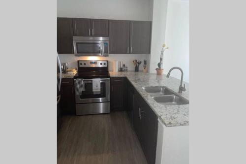 Entire 1 bedroom. What a Lovely unit. - main image