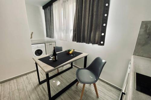 Semi-basement Apartment in the heart of St. George