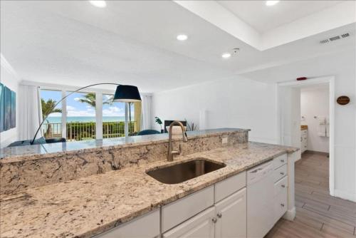 Condo 201 - image 10