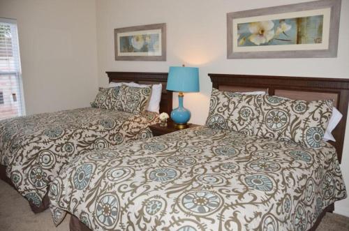 Lucaya 3 Bedroom 2 Bath Townhome with Free Wifi - image 10