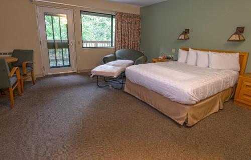 1 queen bed