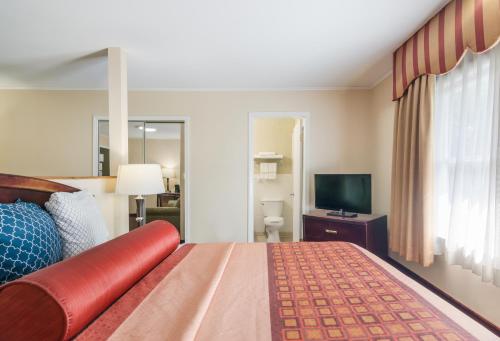 Rodeway Inn in Weedsport, USA