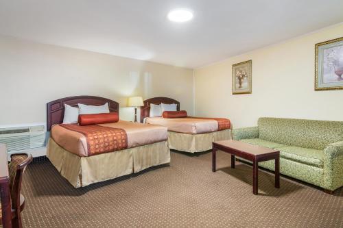 Rodeway Inn & Suites Weedsport NY