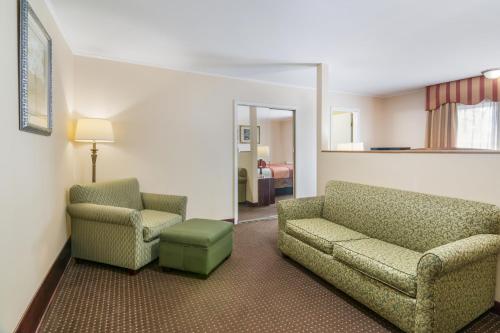 Rodeway Inn & Suites Weedsport NY