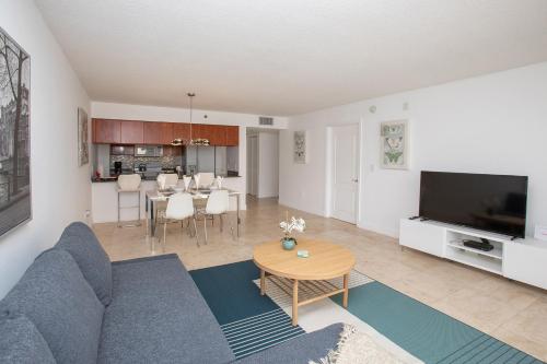 Amazing apartment at Brickell Club - image 7