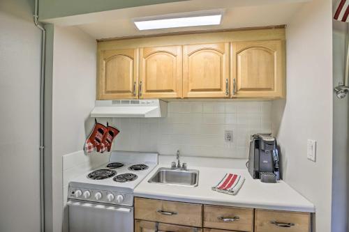 Marco Island Studio with Community Amenities! - image 10