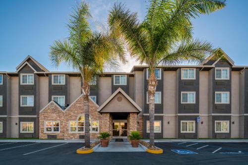 Exterior view, Microtel Inn & Suites by Wyndham Tracy in Tracy (CA)