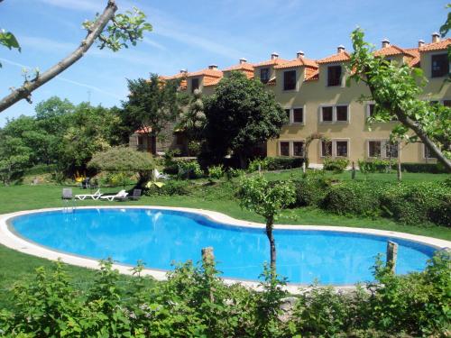 One-Bedroom Apartment with Pool View