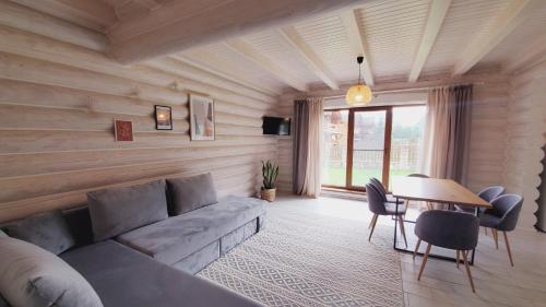 Vila Mila in Mikulitjin