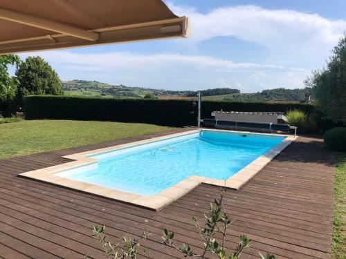 Magnifique Villa avec piscine gîte à louer Saint-Georges-de-Reneins