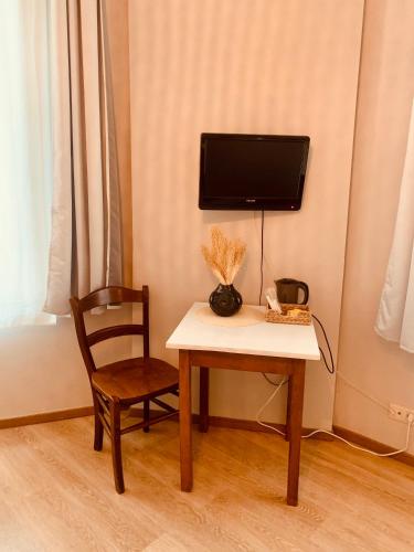 Hotel Du Parlement - image 12