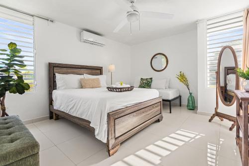 M2 with Driver Pool and half off tours - image 7