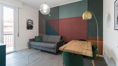 APT24 - MODERN APARTMENT with BALCONY