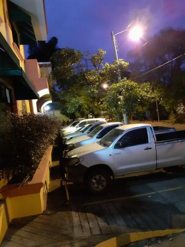 Hotel Brandts Los Robles de San Juan - 숙소 외관