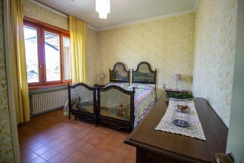 Twin Room with Bathroom room in Agriturismo i Quercioli