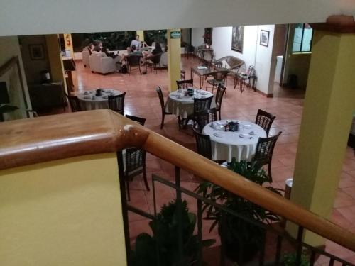 Hotel Brandts Los Robles de San Juan - 바/라운지
