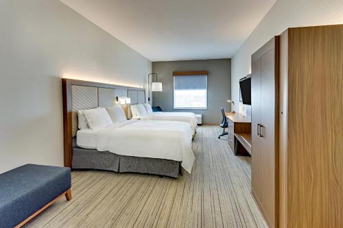 Holiday Inn Express Hotel and Suites Weatherford, an IHG Hotel