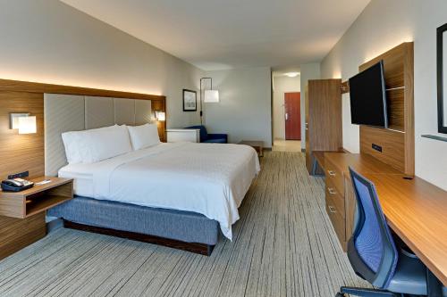 Holiday Inn Express Hotel and Suites Weatherford, an IHG Hotel