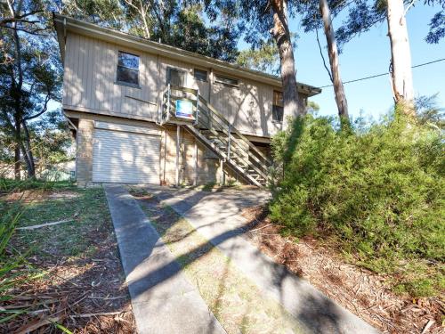 Exterior view of Gumtree Cottage Hawks Nest