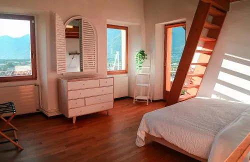 Wisteria House - Holiday Apartment in Cadenazzo, Schweiz