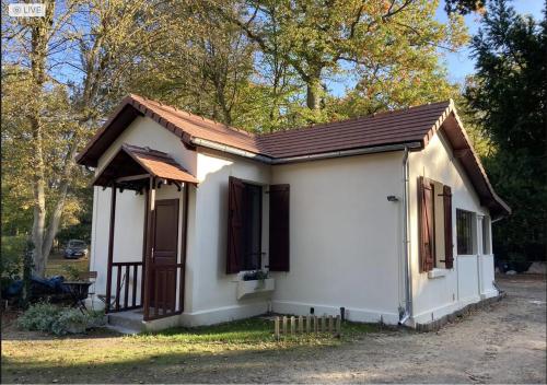 Maisonette dans un domaine boisé gîte à louer Précy-sur-Oise