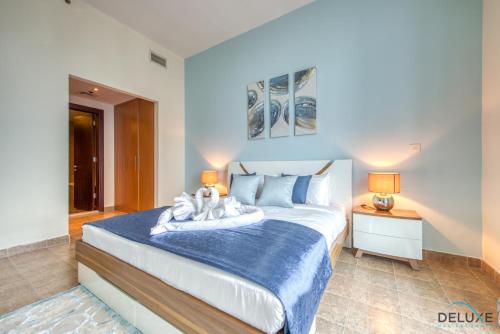 One Bedroom Apartment With Burj Khalifa View in Hamilton Residency by Deluxe Holiday Homes