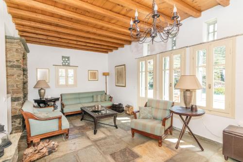 Tinos Cycladic house gîte à louer Mountádos