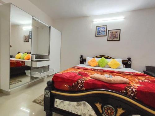 Guestroom, PARADISE HOME STAY in Kirlampudi Layout