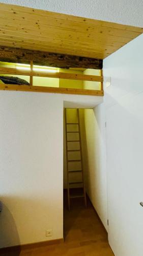 Royal Swiss Apartments - image 7