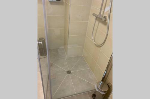 Cozy new renovated 1-room apartment with parking