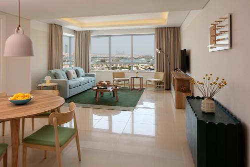 Staybridge Suites Dubai Internet City, an IHG Hotel photo 1