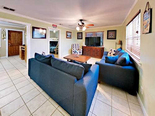 Beach Dreams in Port Aransas - image 3