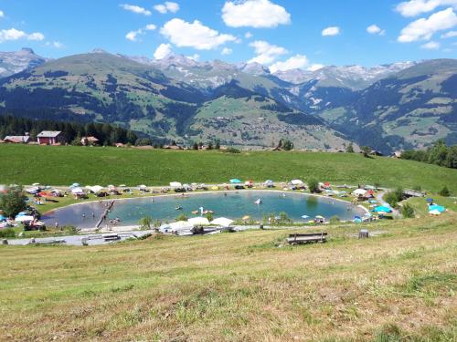 設施, grosses Ferienhaus mit Sauna im Skigeb. Obersaxen in 奧伯薩克森梅爾賀夫