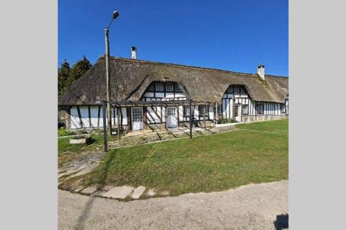 Chaumière du Château d'ô et sa mini ferme ,Gite 17 couchages