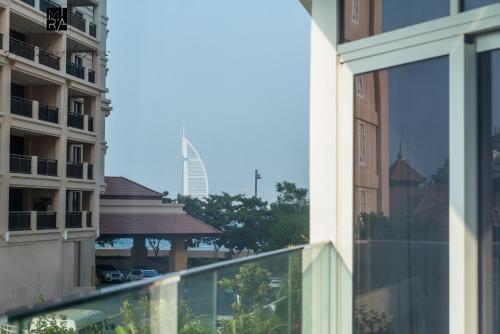 Mira Holiday Homes - 1 Bedroom in Palm Jumeirah with Beach Access