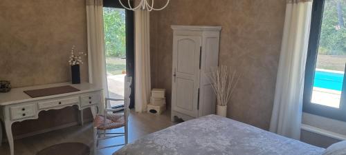 2 twin beds