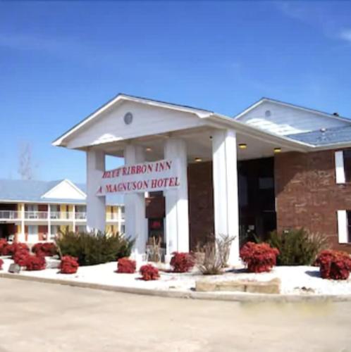 Blue Ribbon Inn and Suites Sallisaw