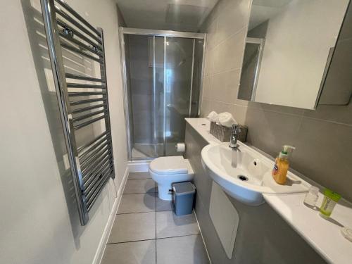 Lt Properties Luxury One bedroom apartment with Parking space