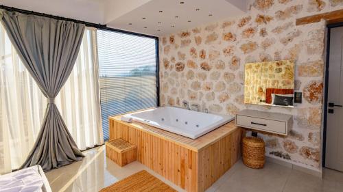 Nez - 1 Bedroom with jacuzzi in Kalkan Çayköy