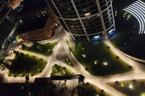 Castle view and city skyline view, Sky Park residence, Bratislava (fotografie 4)