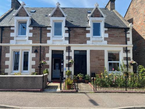 No 29 Bed and Breakfast - image 4