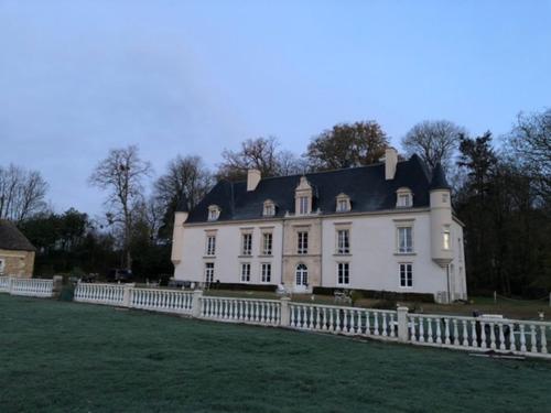 Château de Monhoudou - Chambre d'hôtes - Monhoudou