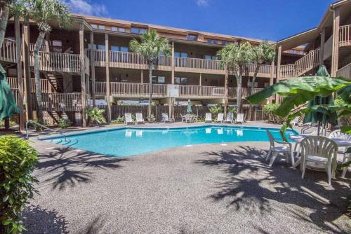 Ocean Reef 106 by Youngs Suncoast - image 11