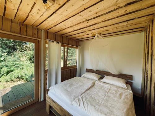 Boutique Glamping Divja DiVine